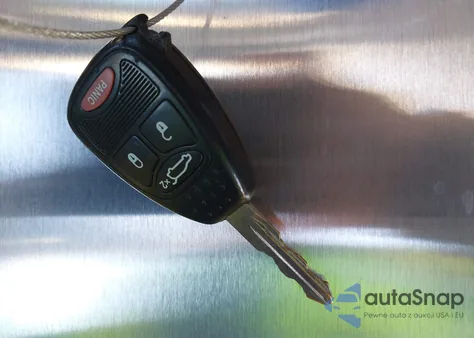 2005 Jeep Liberty Renegade z USA, uszkodzony, nr VIN 1J4GL38KX5W502669